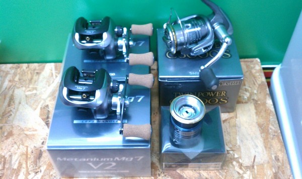 限定品　メタニウムMg　V2　＆　08　ツインパワーC3000S入荷！　（茨木店）